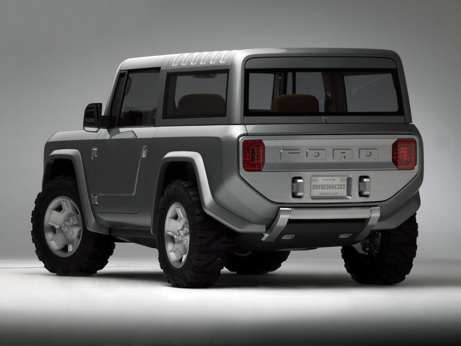  Ford Bronco Concept 2004 года  (фото 2 из 64)